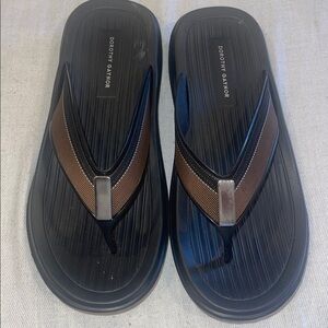 30101 Dorothy Gaynor black Sandals NWOT